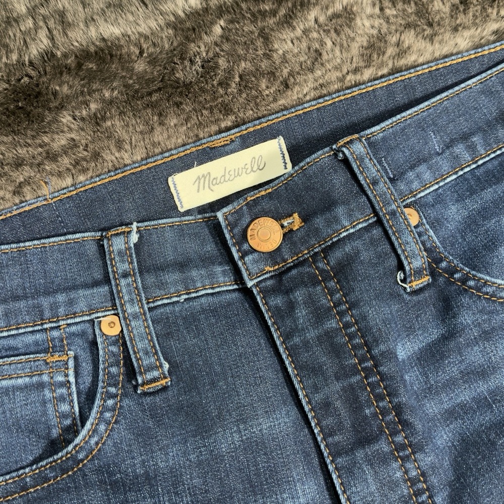 Madewell 10" High-Rise Skinny Jeans in Tarren Wash. Size 28 Petite